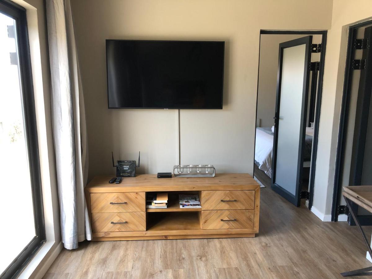 Lola'S Self Catering Accommodation كلارينس المظهر الخارجي الصورة
