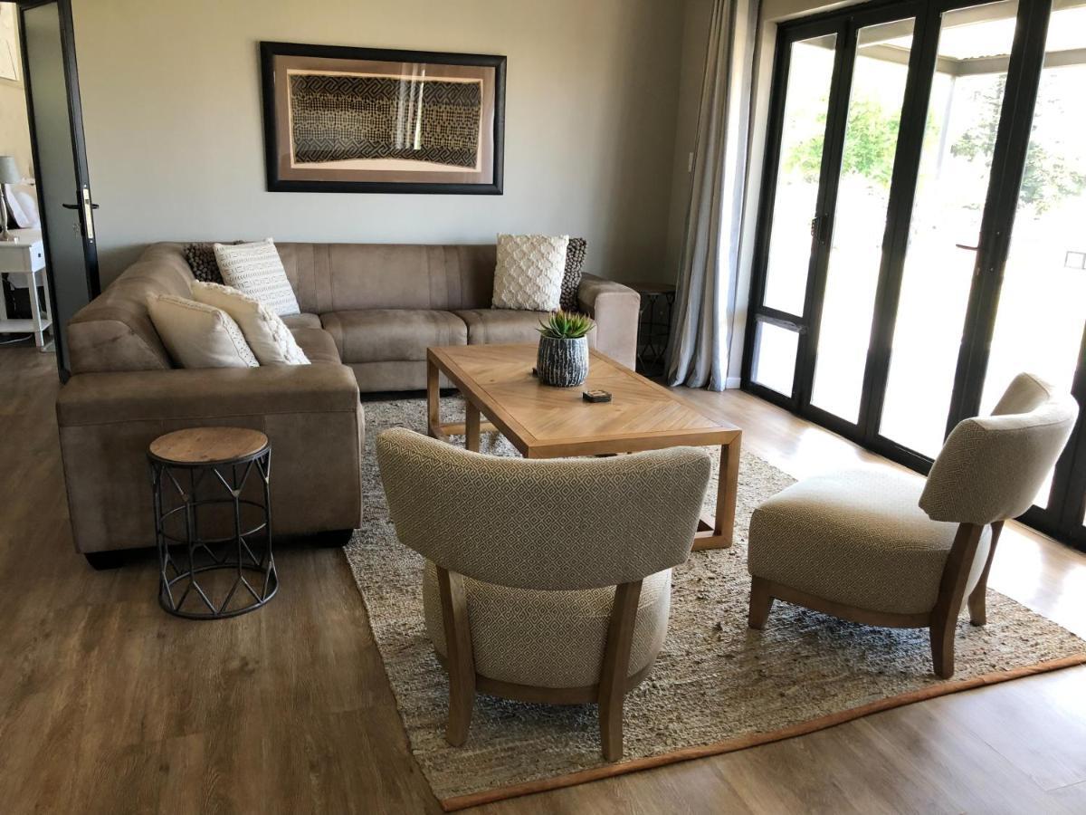 Lola'S Self Catering Accommodation كلارينس المظهر الخارجي الصورة