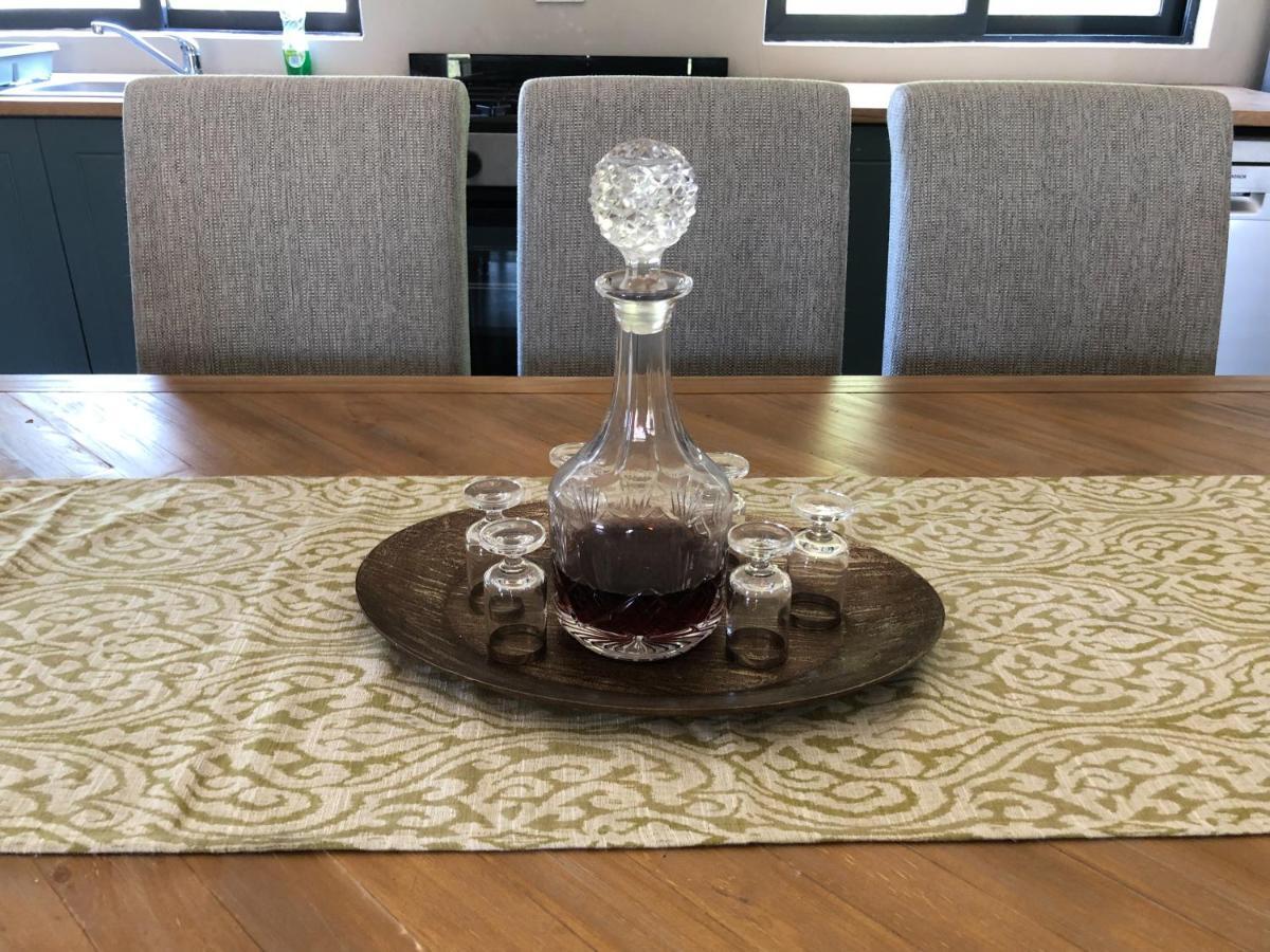 Lola'S Self Catering Accommodation كلارينس المظهر الخارجي الصورة